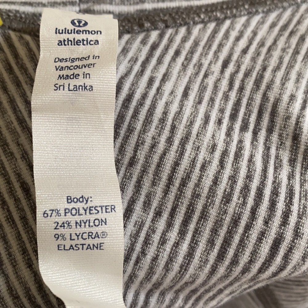 Lululemon Pullover - Picture 15 of 15
